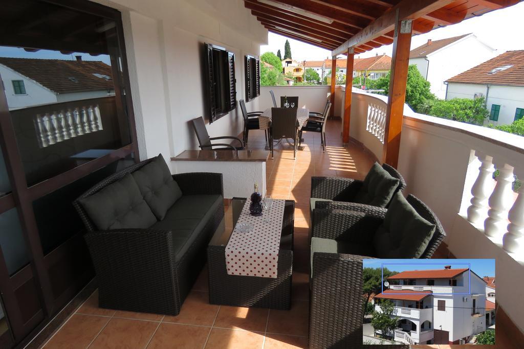 Apartments Gloria Биоград-на-Мору Экстерьер фото